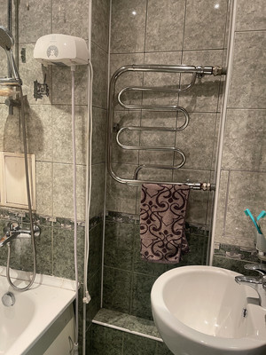 Продам трехкомнатную (3-комн.) квартиру, Димитрова ул, 41к1, Санкт-Петербург г