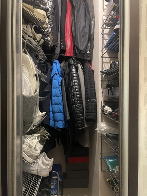 Продам трехкомнатную (3-комн.) квартиру, Димитрова ул, 41к1, Санкт-Петербург г