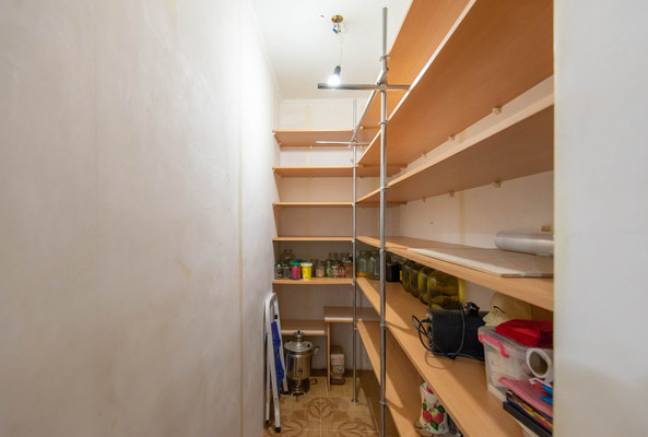 Продам трехкомнатную (3-комн.) квартиру, Менделеева ул, 53, Аксай г