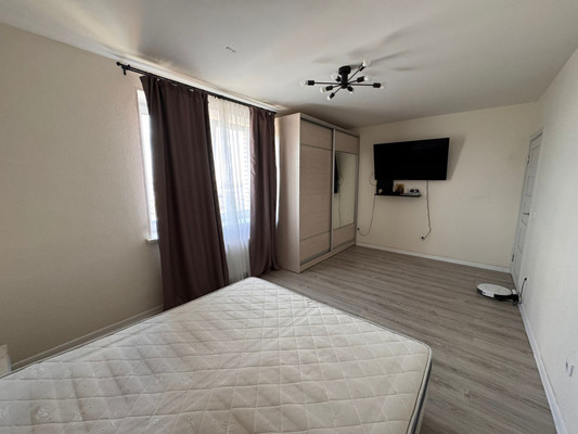 Продам двухкомнатную (2-комн.) квартиру, Русановская ул, 18к6, Санкт-Петербург г