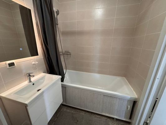 Продам двухкомнатную (2-комн.) квартиру, Русановская ул, 18к6, Санкт-Петербург г