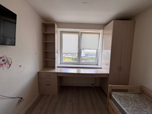 Продам двухкомнатную (2-комн.) квартиру, Русановская ул, 18к6, Санкт-Петербург г