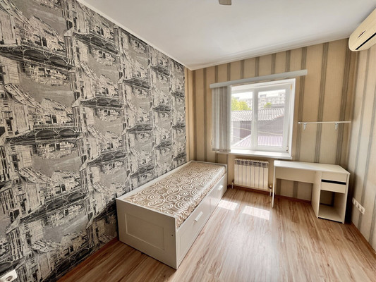 Продам дом, Глухова ул, 41к1, Новороссийск г, 0 км от города