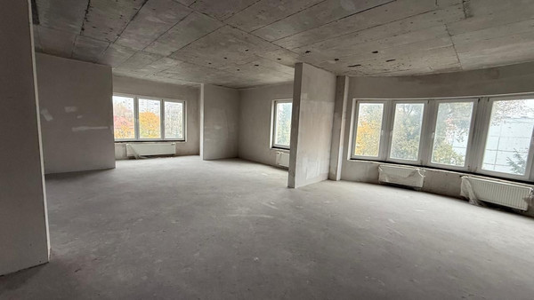 Продам многокомнатную квартиру, Красная ул, 63А, Калининград г