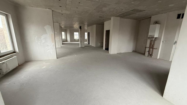 Продам многокомнатную квартиру, Красная ул, 63А, Калининград г