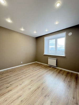 Продам однокомнатную (1-комн.) квартиру, Молодежная ул, 17, Семеновка с