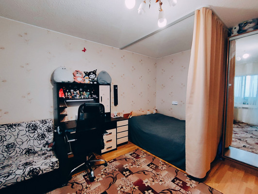 Продам однокомнатную (1-комн.) квартиру, Интернациональная ул, 1, Костомукша г