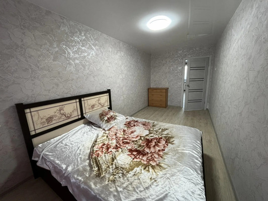 Сдам трехкомнатную (3-комн.) квартиру, Дикопольцева ул, 38, Комсомольск-на-Амуре г