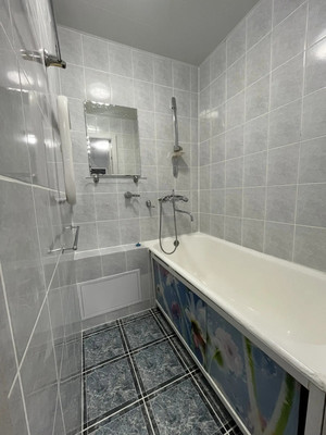 Сдам трехкомнатную (3-комн.) квартиру, Дикопольцева ул, 38, Комсомольск-на-Амуре г