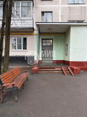 Продам однокомнатную (1-комн.) квартиру, Хабаровская ул, 27, Москва г