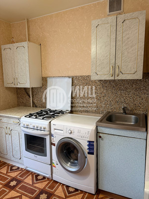 Продам однокомнатную (1-комн.) квартиру, Хабаровская ул, 27, Москва г