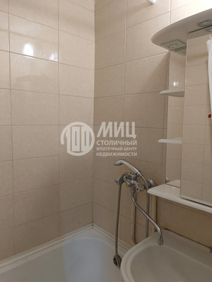 Продам однокомнатную (1-комн.) квартиру, Хабаровская ул, 27, Москва г