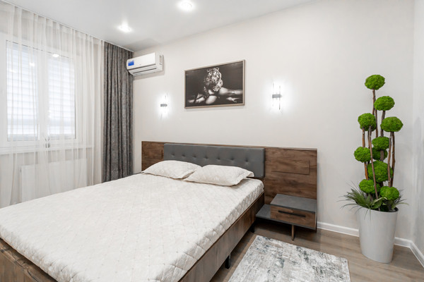 Сдам однокомнатную (1-комн.) квартиру, Ярославская ул, 115к1, Краснодар г