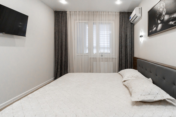 Сдам однокомнатную (1-комн.) квартиру, Ярославская ул, 115к1, Краснодар г