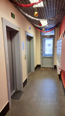 Продам трехкомнатную (3-комн.) квартиру, Спасская ул, 1к1, Красногорск г