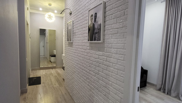 Продам трехкомнатную (3-комн.) квартиру, Оренбургский Тракт ул, 4Б, Казань г