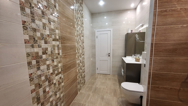 Продам трехкомнатную (3-комн.) квартиру, Оренбургский Тракт ул, 4Б, Казань г