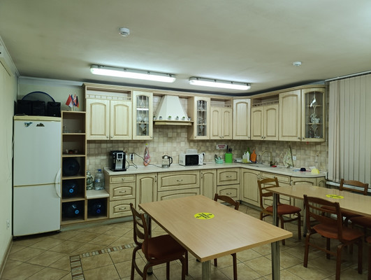 Сдам коммерческое помещение 834,6 м2, Третьяковская ул, 6, Калининград г