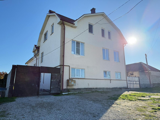 Продам однокомнатную (1-комн.) квартиру, Ленина ул, 2, Чегем г