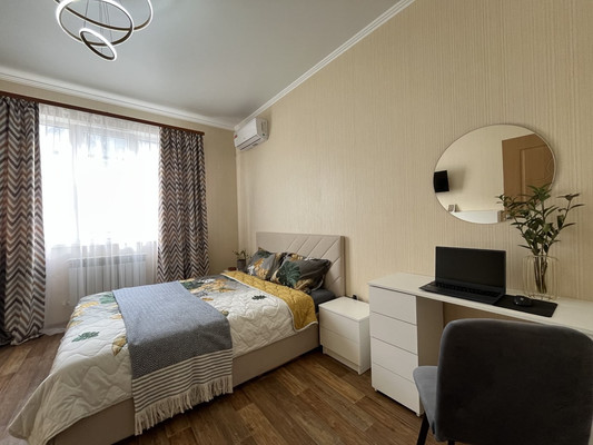 Продам однокомнатную (1-комн.) квартиру, Звонкий пер, 3, Цемдолина с