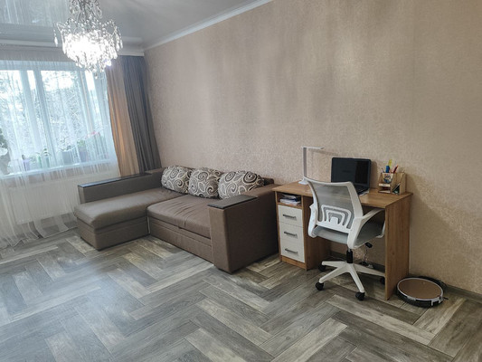 Продам двухкомнатную (2-комн.) квартиру, Победы ул, 25, Залесье с