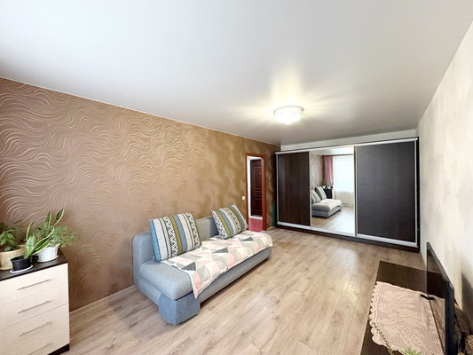 Продам однокомнатную (1-комн.) квартиру, Зеленодольская ул, 67, Пенза г