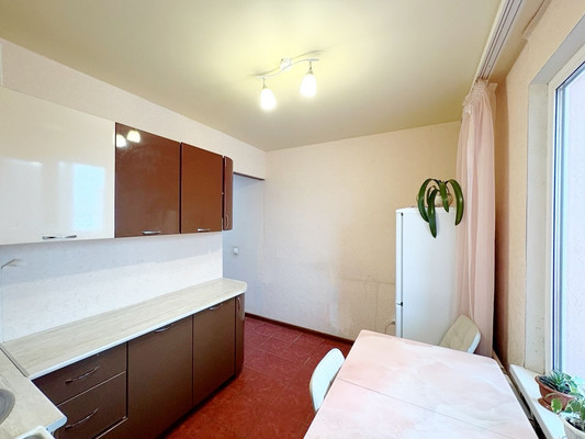 Продам однокомнатную (1-комн.) квартиру, Зеленодольская ул, 67, Пенза г