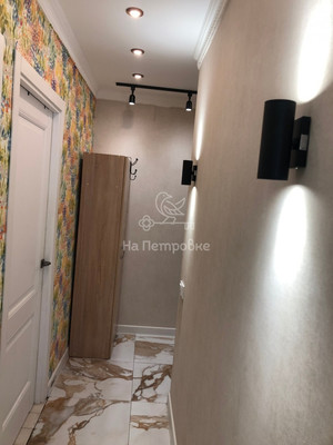 Продам однокомнатную (1-комн.) квартиру, Измайловский б-р, 66, Москва г