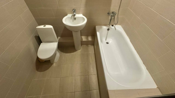 Продам двухкомнатную (2-комн.) квартиру, Автолюбителей ул, 1/7к4, Краснодар г