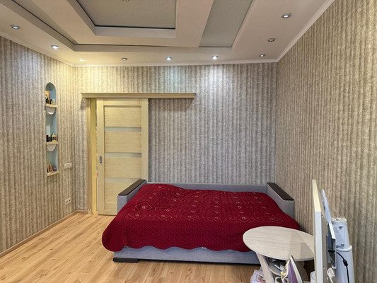 Продам однокомнатную (1-комн.) квартиру, Белорусская ул, 9, Одинцово г