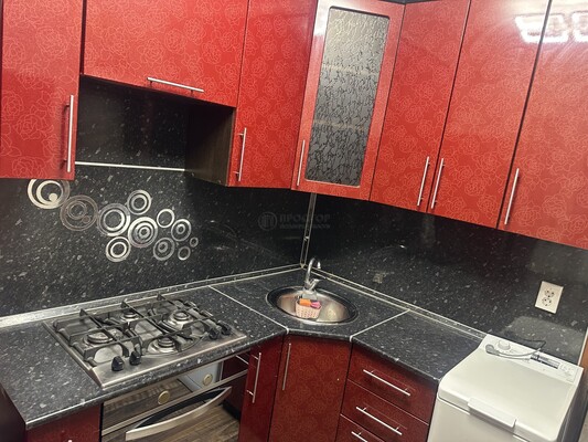 Продам однокомнатную (1-комн.) квартиру, Инициативная ул, 2к1, Москва г