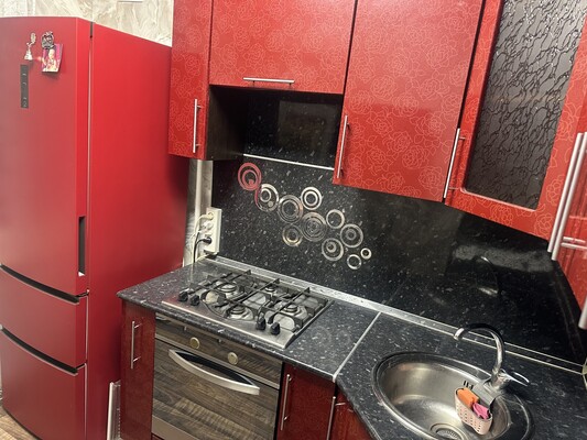 Продам однокомнатную (1-комн.) квартиру, Инициативная ул, 2к1, Москва г