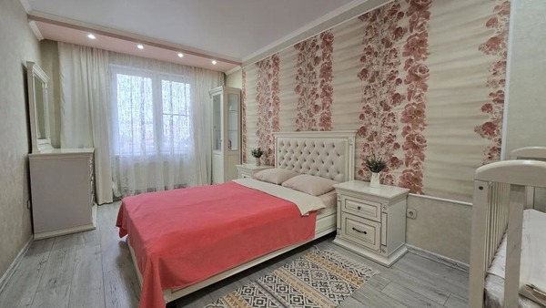 Продам двухкомнатную (2-комн.) квартиру, Лермонтова ул, 118, Анапа г