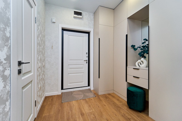 Продам однокомнатную (1-комн.) квартиру, им. Героя Георгия Бочарникова ул, 8к1, Краснодар г