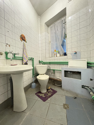 Продам коммерческое помещение 150,5 м2, Нарвская ул, 51ка, Калининград г