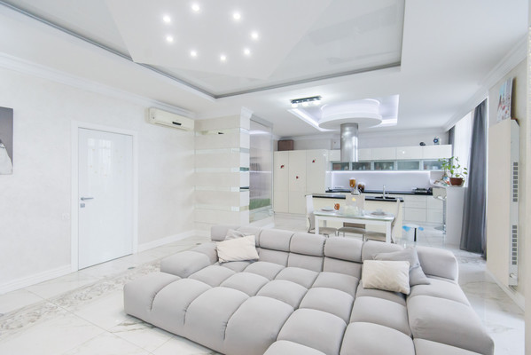 Продам трехкомнатную (3-комн.) квартиру, Варфоломеева ул, 222А, Ростов-на-Дону г