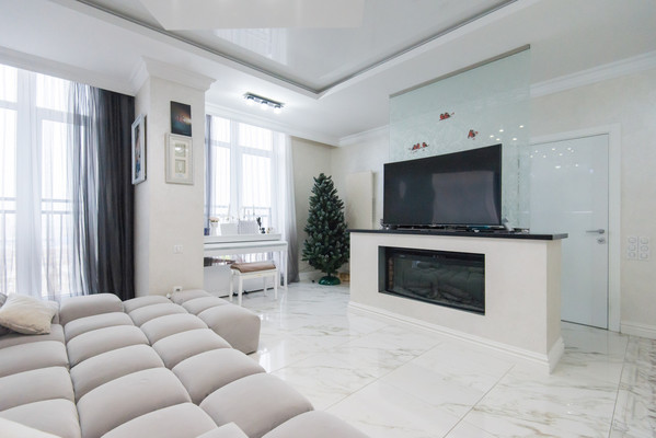 Продам трехкомнатную (3-комн.) квартиру, Варфоломеева ул, 222А, Ростов-на-Дону г