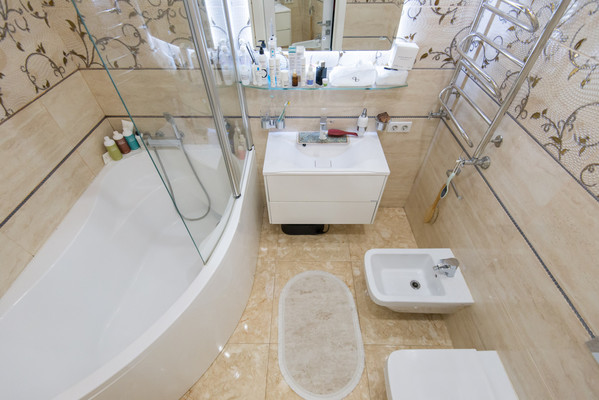 Продам трехкомнатную (3-комн.) квартиру, Варфоломеева ул, 222А, Ростов-на-Дону г