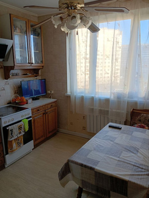 Продам трехкомнатную (3-комн.) квартиру, Жулебинский б-р, 14к9, Москва г