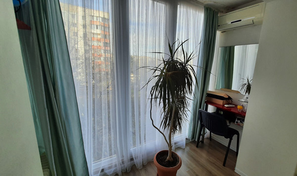 Продам двухкомнатную (2-комн.) квартиру, Аральская ул, 71/88, Симферополь г