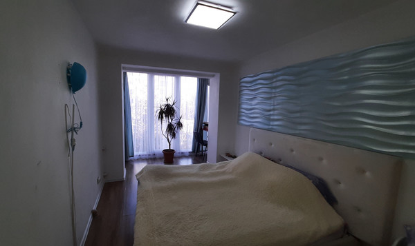 Продам двухкомнатную (2-комн.) квартиру, Аральская ул, 71/88, Симферополь г