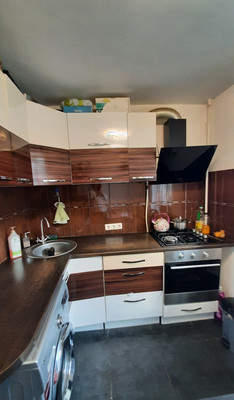 Продам двухкомнатную (2-комн.) квартиру, Аральская ул, 71/88, Симферополь г