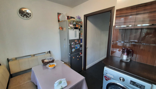 Продам двухкомнатную (2-комн.) квартиру, Аральская ул, 71/88, Симферополь г