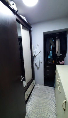 Продам двухкомнатную (2-комн.) квартиру, Аральская ул, 71/88, Симферополь г