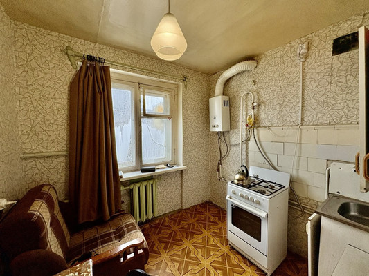 Продам однокомнатную (1-комн.) квартиру, Чурилина ул, 7, Кратово дп