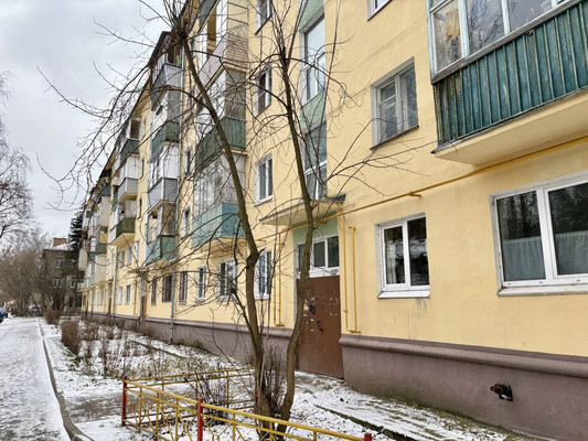 Продам однокомнатную (1-комн.) квартиру, Чурилина ул, 7, Кратово дп