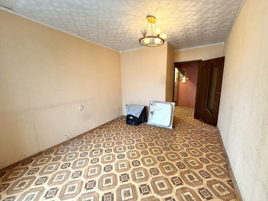 Продам двухкомнатную (2-комн.) квартиру, Вокзальная ул, 152, Брянск г