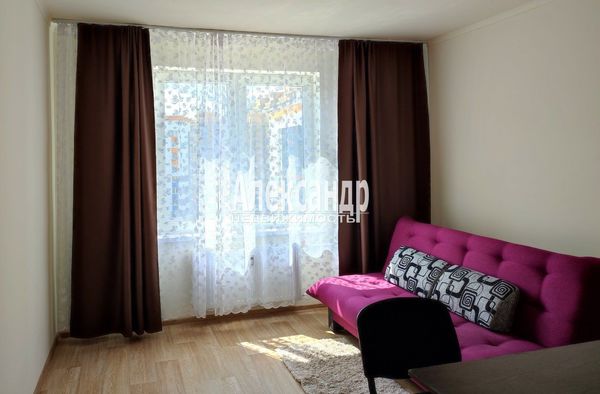 Продам двухкомнатную (2-комн.) квартиру, Екатерининская ул, 3/4, Мурино п