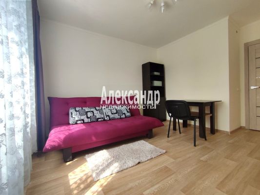 Продам двухкомнатную (2-комн.) квартиру, Екатерининская ул, 3/4, Мурино п