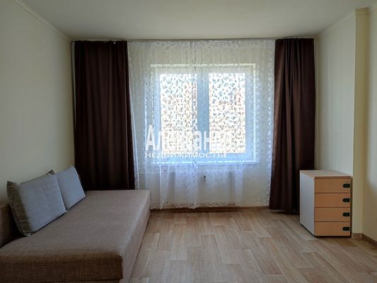 Продам двухкомнатную (2-комн.) квартиру, Екатерининская ул, 3/4, Мурино п